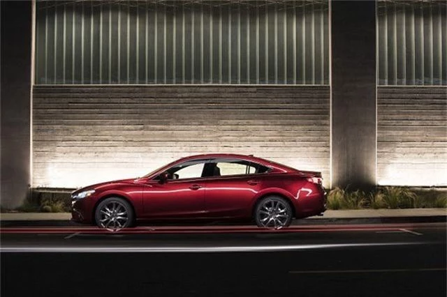 Mazda6 Premium - Sự kết hợp hoàn hảo của thiết kế và công nghệ - 1