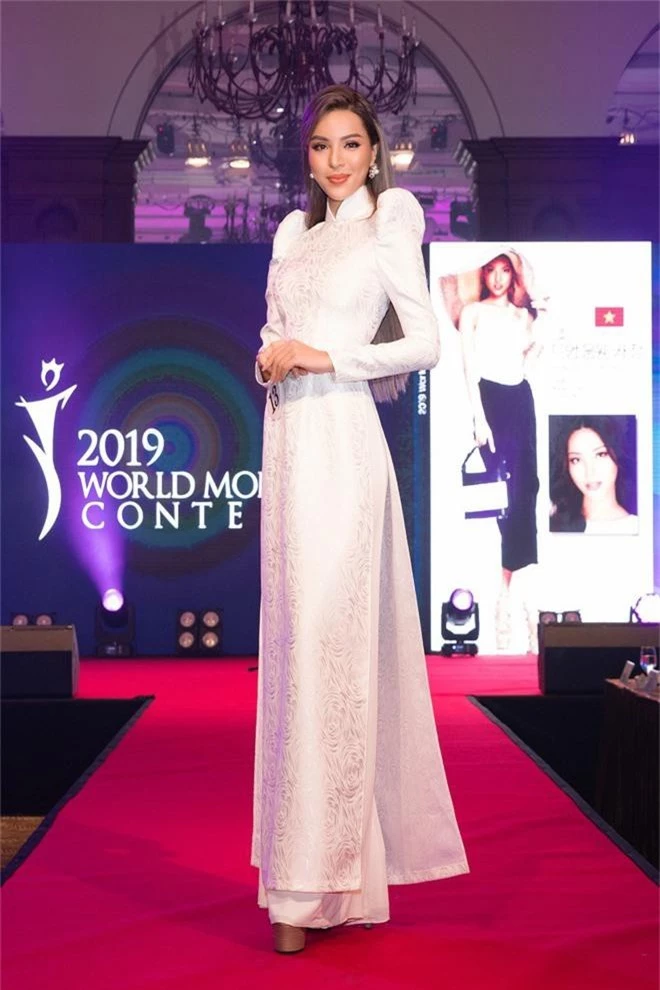 Khả Trang khoe sắc vóc chuẩn siêu mẫu tại Hàn, xuất sắc nhận được vinh dự mà nhiều mỹ nhân mơ ước - Ảnh 3.