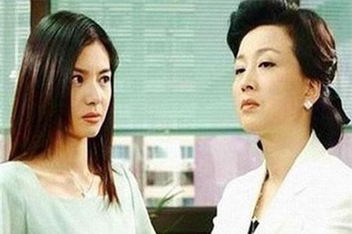 Lấy chồng nhà giàu mà vẫn phải sống cơ cực, đi vay lãi ngày để nuôi con