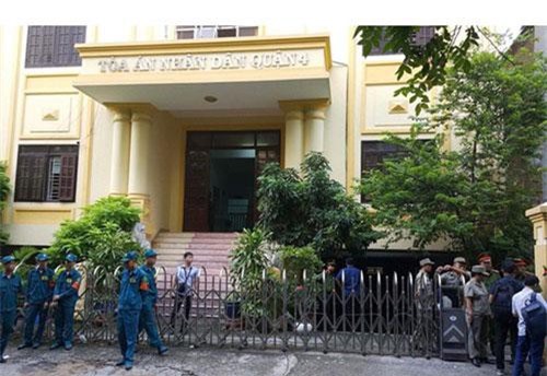 Tòa tuyên án bị cáo Nguyễn Hữu Linh 18 tháng tù