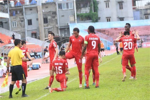 Thắng nghẹt thở trước Viettel, Hải Phòng bỏ xa nhóm 'nguy hiểm'