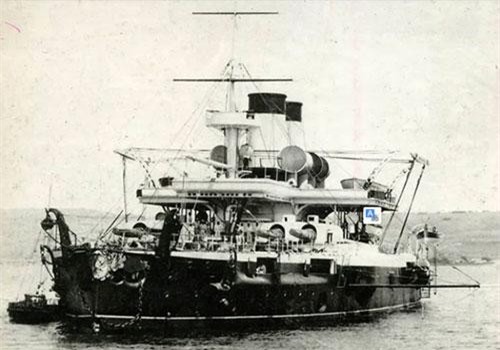 Khó coi những thiết giạm hạm xấu xí nhất từng được hạ thuỷ