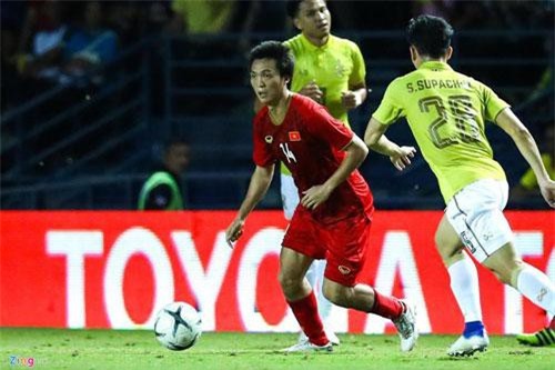 BLV Quang Huy: "Tuấn Anh và Xuân Trường không thể cùng đá chính ở ĐTVN"