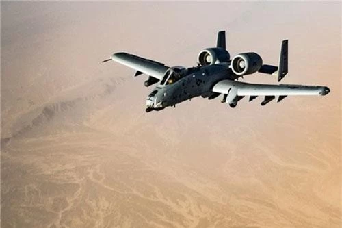 Cường kích A-10 Thunderbolt II của Mỹ dù tới nay đã bước qua tuổi 47, tuy nhiên, quân đội nước này vẫn dự kiến cho nó tiếp tục phục vụ cho tới năm 2030.Nguồn ảnh: BI.
