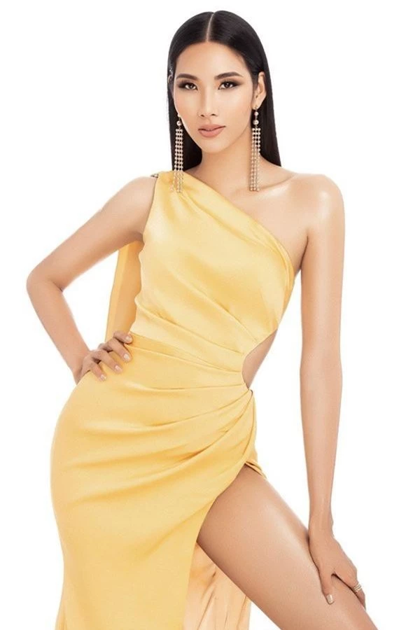 Lộ diện với vòng một căng tròn, netizen nghi Hoàng Thùy can thiệp dao kéo trước ngày đến Miss Universe 2019 - Ảnh 3.