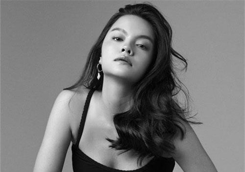 Phạm Quỳnh Anh ngày càng xinh đẹp, tung bộ ảnh đơn sắc mừng tuổi 35 mà ngỡ 25