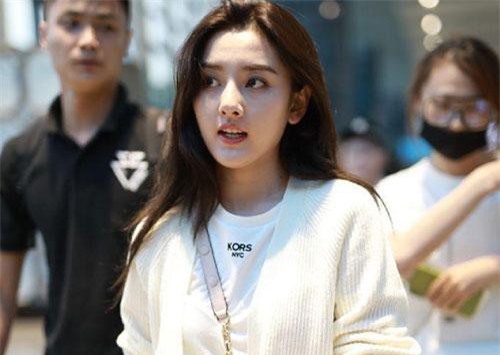 Tống Tổ Nhi "lột xác" xinh đẹp tựa nữ thần