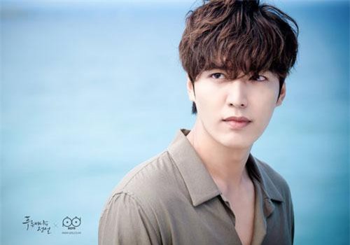 Lee Min Ho gây sốt khi "thả thính" fan thông tin về dự án phim mới của biên kịch "Hậu duệ mặt trời"
