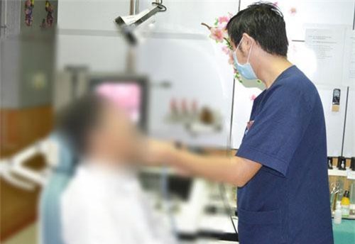 Sốc khi phát hiện ung thư lưỡi sau thời gian bị nhiệt miệng