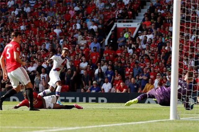 Những khoảnh khắc trong trận thua tệ hại của Man Utd trước Crystal Palace - 17