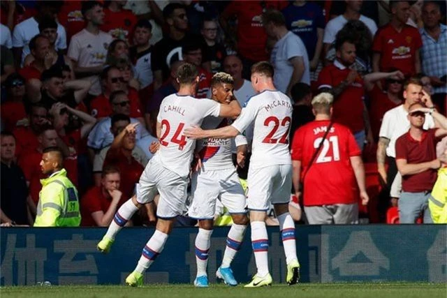 Những khoảnh khắc trong trận thua tệ hại của Man Utd trước Crystal Palace - 19