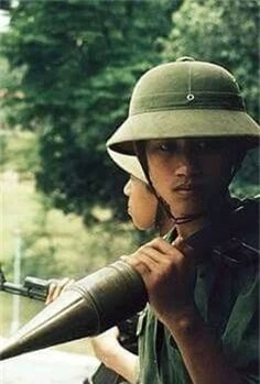 Sung chong tang B-40: Huyen thoai sanh ngang AK-47 trong chien tranh Viet Nam-Hinh-2