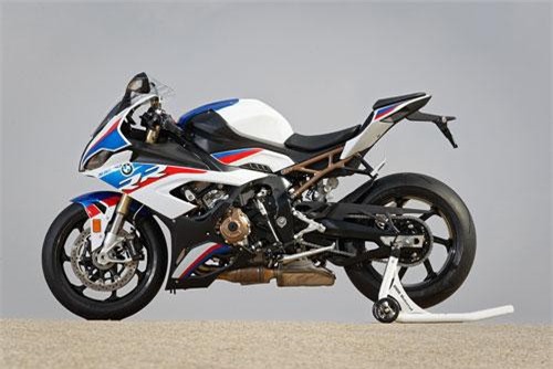 Top 10 môtô 1.000 phân khối tốt nhất năm 2019: BMW thắng thế