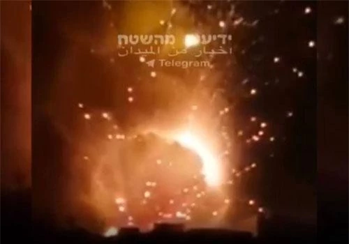 Israel tấn công các mục tiêu ở phía nam Damascus vào cuối ngày 24, rạng sáng 25/8 (Ảnh: Jerusalem Post) Israel tấn công các mục tiêu ở phía nam Damascus vào cuối ngày 24, rạng sáng 25/8 (Ảnh: Jerusalem Post)