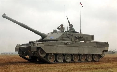 Xe tăng chiến đấu chủ lực C1 Ariete. Ảnh: Military Today.