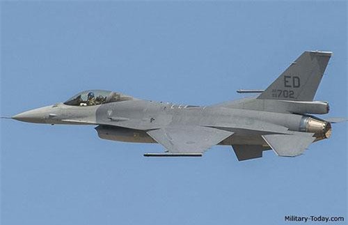 Trung Quốc lo sợ khi Mỹ bán chiến đấu cơ trị giá 8 tỷ USD cho Đài Loan