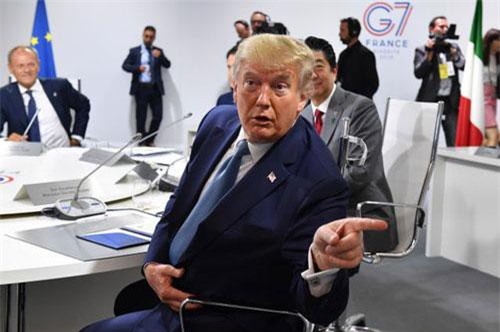 Bộ trưởng Mỹ: Ông Trump có quyền ép các công ty rời khỏi Trung Quốc