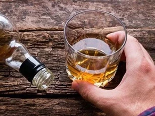 4 việc làm sau khi uống rượu có thể đẩy bạn đến gần hơn với cái chết