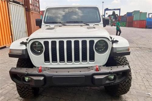 Cận cảnh xe bán tải Jeep Gladiator tiền tỷ tại Việt Nam