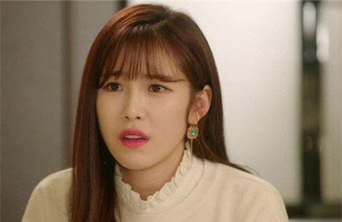 Lần đầu ra mắt mẹ chồng tương lai bà bắt rửa bát 1 mình, tôi hành động khiến cả nhà bạn trai câm nín