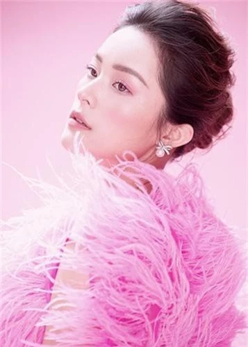 Hạ Vi xinh đẹp tuyệt trần sau 2 năm chia tay Cường Đô la - Hình 13 Ha Vi xinh dep tuyet tran sau 2 nam chia tay Cuong Do la-Hinh-13