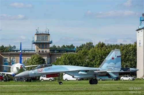 Triển lãm hàng không MAKS-2019 là sự kiện thường niên liên quan tới hàng không lớn nhất của Nga, tương đương với sự kiện Paris Air Show nổi tiếng của Pháp. Triển lãm tổ chức tại sân bay Zhukovsky, ngoại vi Moscow. Ảnh: SAID Aminov