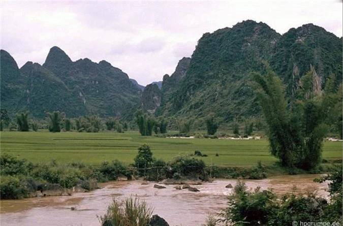 Ngam canh tuong dep ngat ngay o Cao Bang nam 1993-Hinh-7