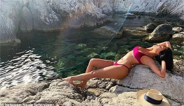 Nicole Scherzinger chia sẻ bí quyết giữ dáng gợi cảm - 3