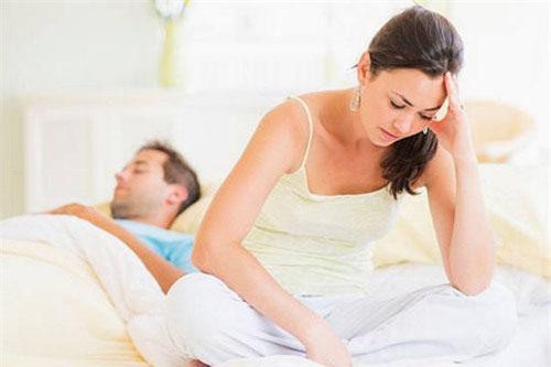 Cưới nhau hai năm chưa có thai, tôi điếng người phát hiện nguyên nhân không ngờ