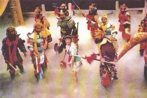 Tây Du Ký: Bí ẩn đại náo Thiên Cung chỉ là màn kịch, Tôn Ngộ Không chỉ là con rối đáng thương