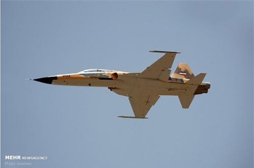 Không quân Iran nhận hàng loạt tiêm kích Kosar, sẵn sàng cho tình huống xấu!