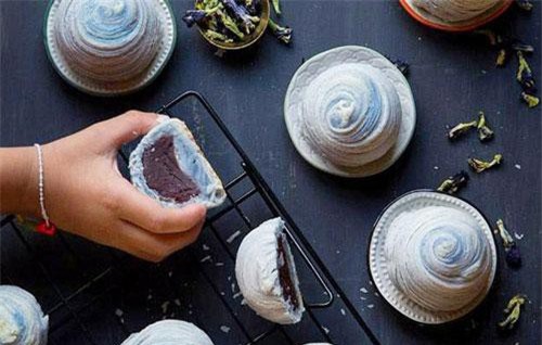 Trung Thu năm nay tôi chẳng phải đi mua bánh, vì đã có cách làm bánh Trung Thu ngàn lớp siêu ngon đẹp đây rồi!