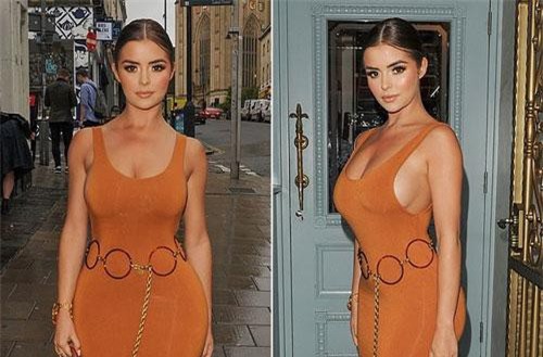 Người mẫu nội y Demi Rose hút mắt với đầm ôm sát cơ thể