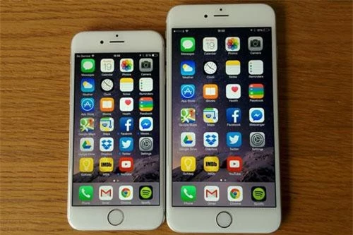iPhone 6s và iPhone 6s Plus (phải).