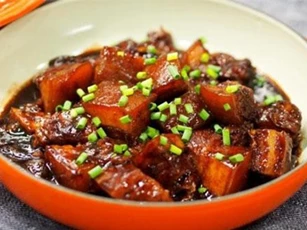 Bỏ thêm 1 thứ này vào nồi kho thịt, đảm bảo thịt mềm tan, thơm ngon nức mũi