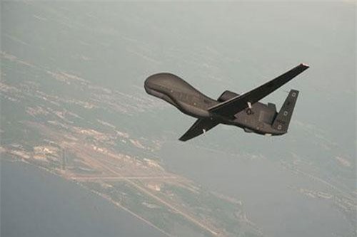 "Bóng ma" RQ-4 Mỹ bất ngờ xuất hiện ngay sau gáy Nga