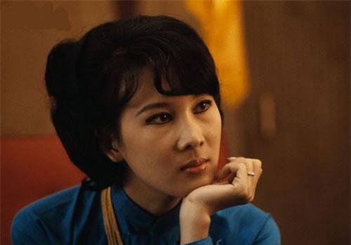 Nh&#x1EEF;ng giai nh&#xE2;n Vi&#x1EC7;t t&#xE0;i s&#x1EAF;c khi&#x1EBF;n c&#xE1;nh &#x111;&#xE0;n &#xF4;ng &#x111;i&#xEA;n &#x111;&#x1EA3;o m&#x1ED9;t th&#x1EDD;i