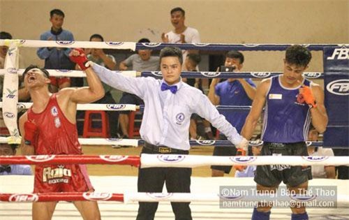 "Độc cô cầu bại" Việt Nam thua sốc tay đấm trẻ