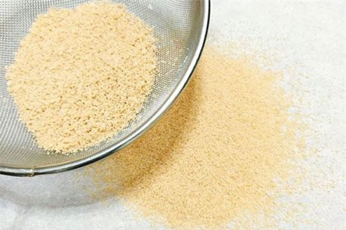 Mách bạn cách làm hạt nêm từ thịt gà vừa ngon lại an toàn