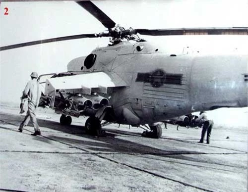 Trực thăng Mi-24 của Việt Nam trước giờ xuất kích làm nhiệm vụ. Ảnh: Quân đội nhân dân.
