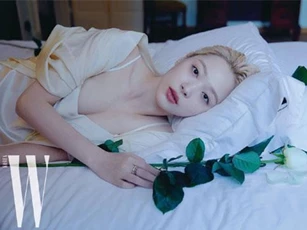 Hot girl nổi loạn xứ Hàn xinh đẹp với phong cách Lolita