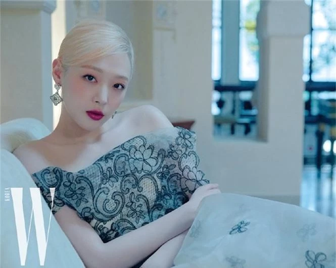Hot girl nổi loạn xứ Hàn siêu quyến rũ với phong cách Lolita gợi cảm - ảnh 3