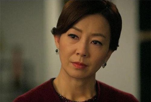 Đọc trộm tin nhắn con dâu nói xấu mình, mẹ chồng làm hành động bất ngờ