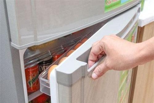 Tài vận xuống dốc, công việc lao đao vì làm điều này với tủ lạnh