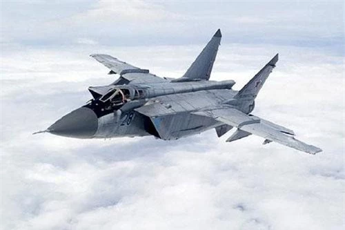 Tiêm kích siêu thanh MiG-31BM.