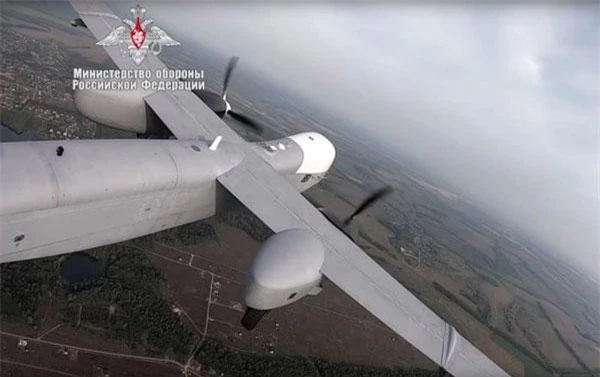 Loại máy bay vừa được Nga thử nghiệm lần đầu tiên mang tên Altius-U, đây được coi là loại máy bay không người lái do Nga phát triển để trở thành đối trọng với "ác điểu" RQ-4 Global Hawk và Predator đang được Mỹ sử dụng hiện nay. Nguồn ảnh: Rumil.