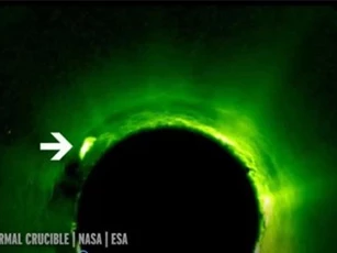 CLIP: Người ngoài hành tinh sử dụng năng lượng Mặt trời để chuyến hóa thành nhiên liệu