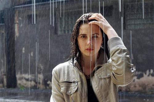 Cả một đời khổ cực khi lấy chồng giàu nhưng bất tài