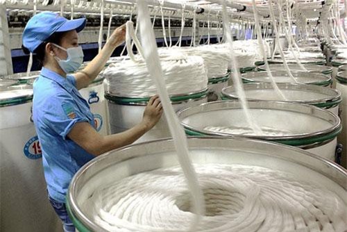 Giá sợi xuất khẩu đang chịu nhiều bất lợi