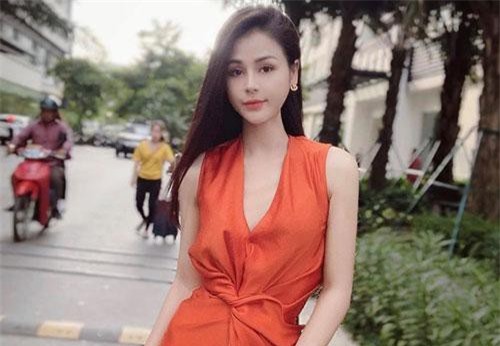 Diễn viên 9X làm mẹ đơn thân xinh như hoa hậu trong phim thay thế 'Về nhà đi con'